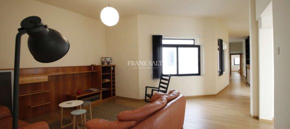 3 غرف نوم طابقين في Swieqi, Malta رقم 4119 4