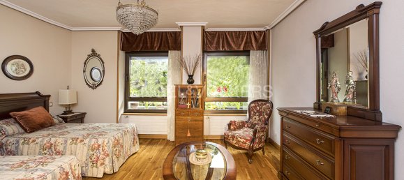 4 bedrooms Apartment in Oviedo, Spain No. 148670 9