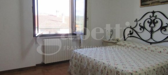 Квартира с 7 комнатами в Роккастрада, Италия № 76030 15