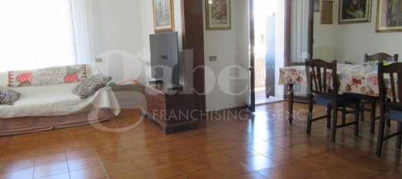 Квартира с 7 комнатами в Роккастрада, Италия № 76030 3