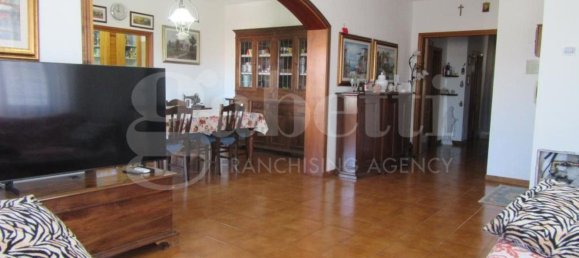 Квартира с 7 комнатами в Роккастрада, Италия № 76030 4