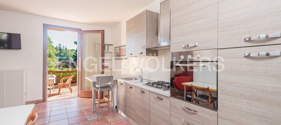 4 bedrooms House in Monticello Brianza, Italy No. 263285 16