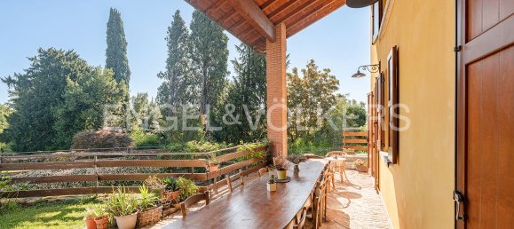 4 bedrooms House in Monticello Brianza, Italy No. 263285 4