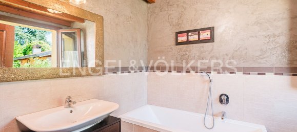 4 bedrooms House in Monticello Brianza, Italy No. 263285 14