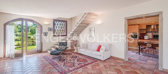 4 bedrooms House in Monticello Brianza, Italy No. 263285 5