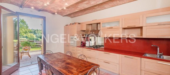 4 bedrooms House in Monticello Brianza, Italy No. 263285 9