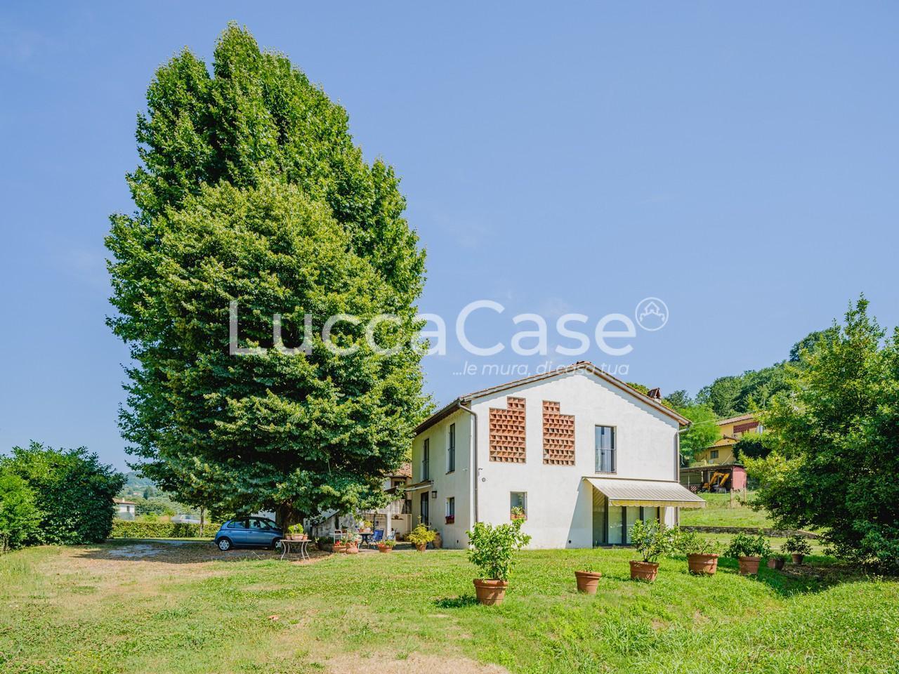 Villa de 14 habitaciónes en Camaiore, Italy No. 72522