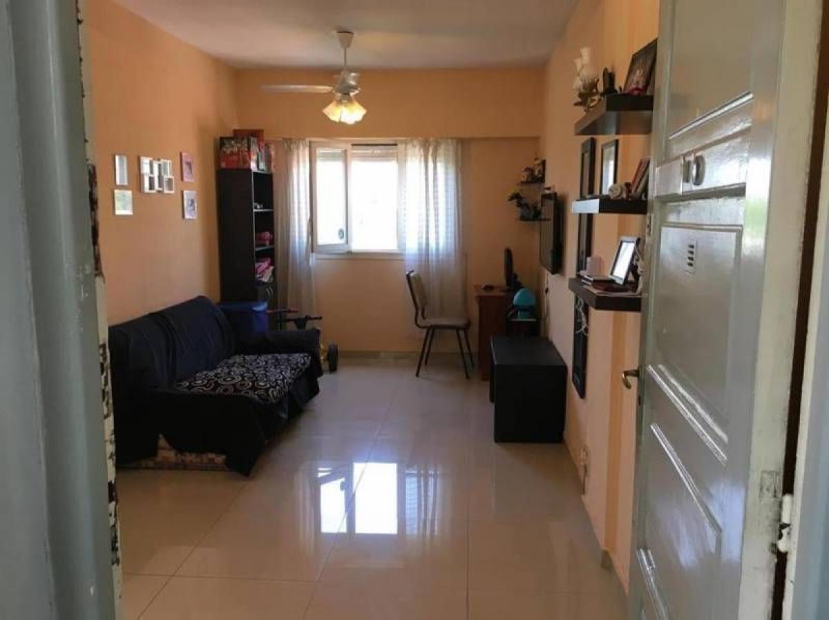 3 bedrooms House in Buenos Aires, Argentina No. 79746