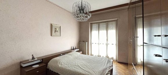 3غرفة شقة في Turin, Italy رقم 38109 5