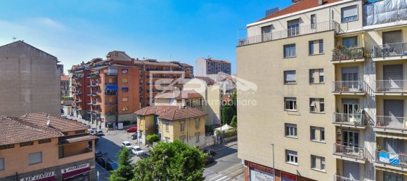 4 bedrooms Apartment in Turin, Italy No. 364044 25