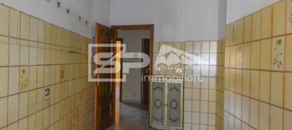 4 bedrooms Apartment in Turin, Italy No. 364044 9