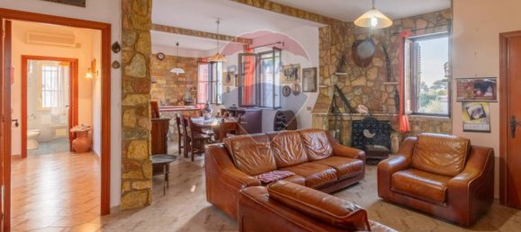 Вилла с 3 спальнями в Карини, Италия № 161873 36