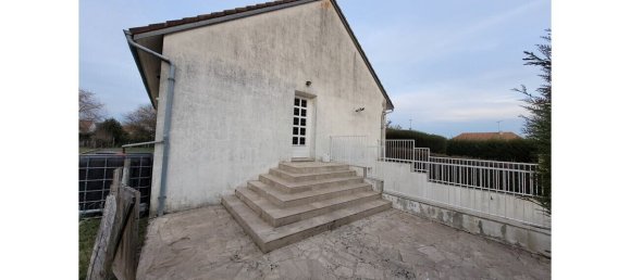 2 bedrooms House in Bellegarde, France No. 324989 4