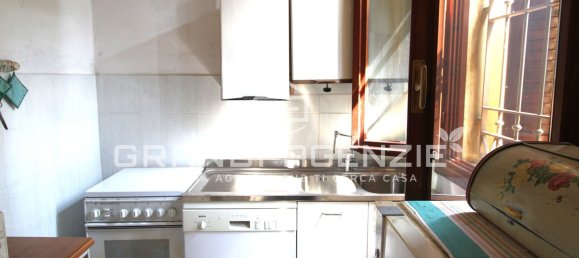 Villa de 5 habitaciónes en Castelnovo di Sotto, Italy No. 302790 6