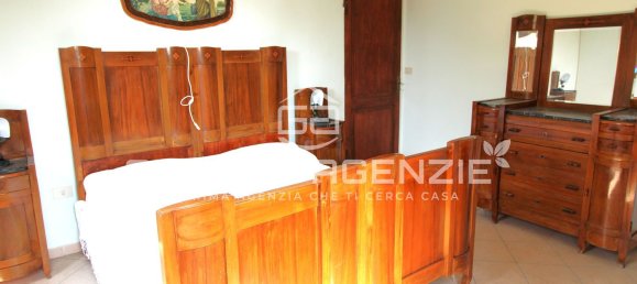 Villa de 5 habitaciónes en Castelnovo di Sotto, Italy No. 302790 20