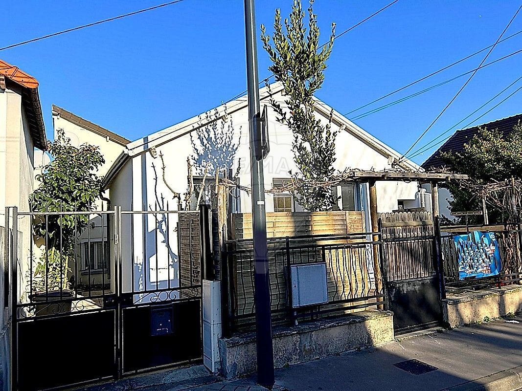 1 bedroom House in Colombes, France No. 166065