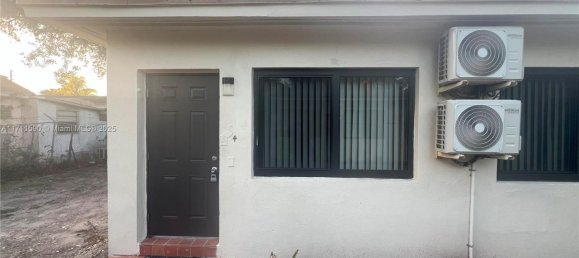202.53m² terrain à vendre à Miami, Miami-Dade, Florida, USA № 615152 9