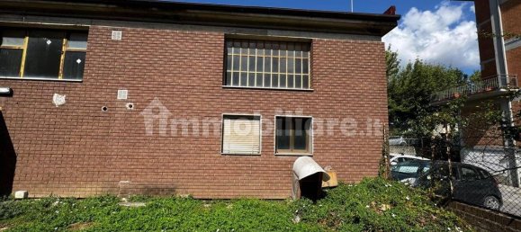 856m² Commercial property in Borgo San Lorenzo, Italy No. 369740 2