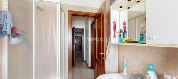Apartamento de 3 habitaciónes en Mirandola, Italy No. 18328 14