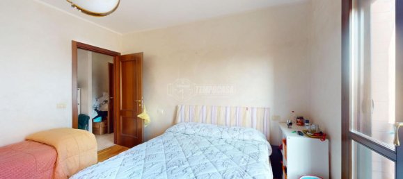 Apartamento de 3 habitaciónes en Mirandola, Italy No. 18328 11