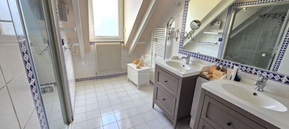 Casa de 4 dormitorios en Osny, France No. 163830 12