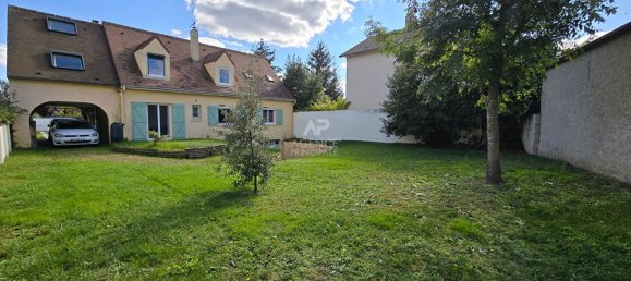 Casa de 4 dormitorios en Osny, France No. 163830 15