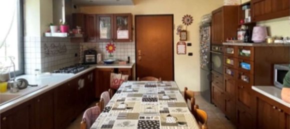 Apartamento de 8 habitaciónes en Gazzada Schianno, Italy No. 262465 7