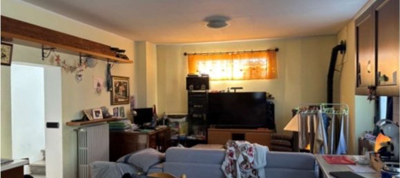 Apartamento de 8 habitaciónes en Gazzada Schianno, Italy No. 262465 5