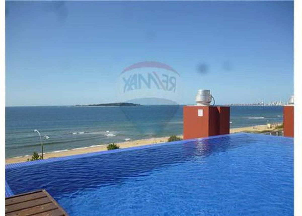 Квартира с 2 спальнями в Мальдонадо, Уругвай № 3714