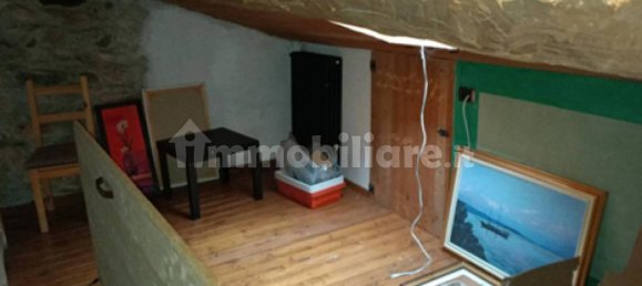 Apartamento T2 em Cuasso al Monte, Italy N.º 5449 2