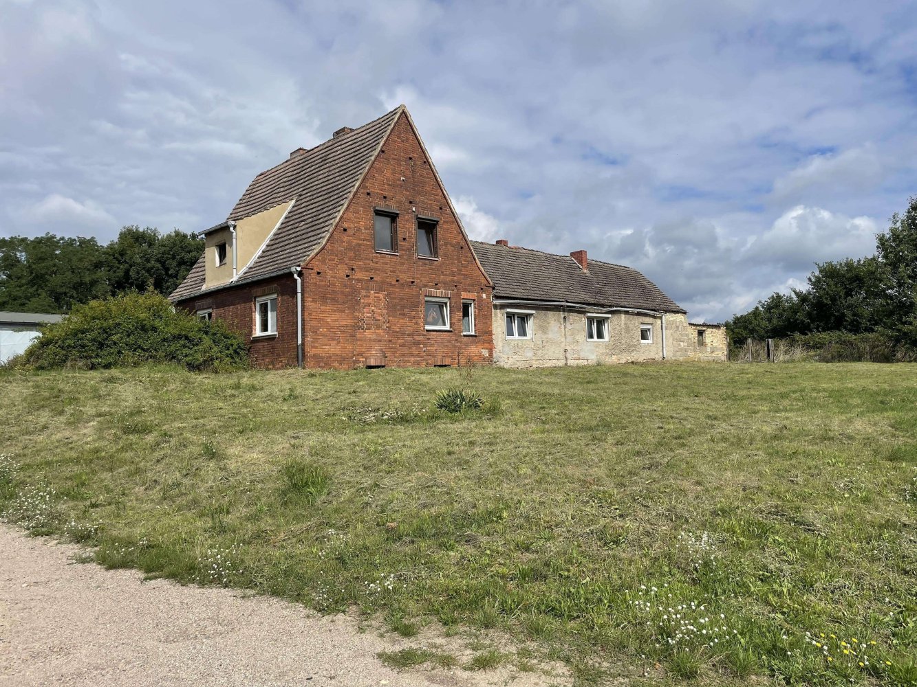 Casa de 5 habitaciónes en Wittenberg, Germany No. 277835