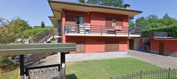 348m² Building in Invorio, Italy No. 7474 3