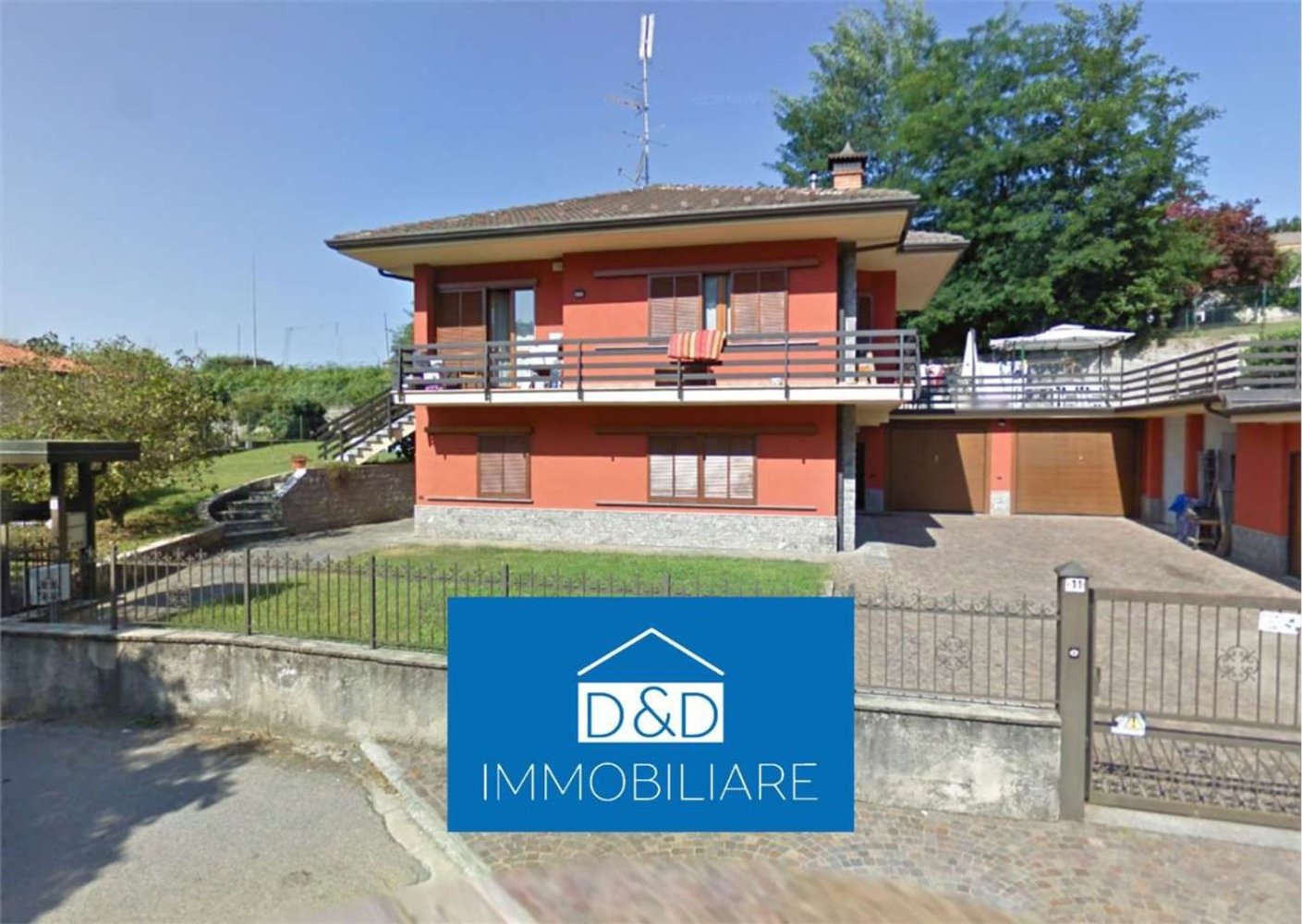 348m² Building in Invorio, Italy No. 7474