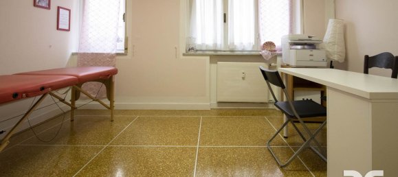 5-Zimmer Wohnung in Genoa, Italy, Nr. 138366 3