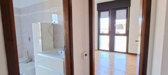 3غرفة شقة في Veniano, Italy رقم 30840 20