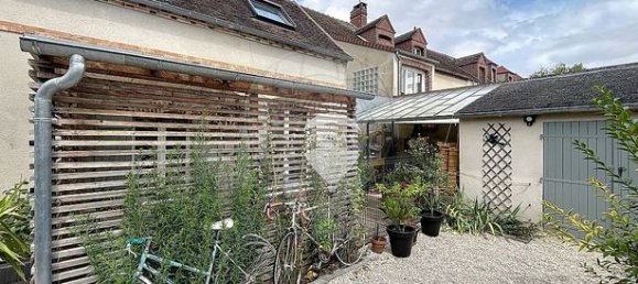 3 bedrooms House in Fontaine-la-Gaillarde, France No. 304610 7