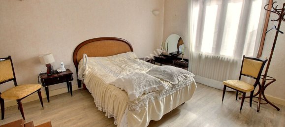 2 Schlafzimmer Haus in Decines-Charpieu, France, Nr. 334595 4