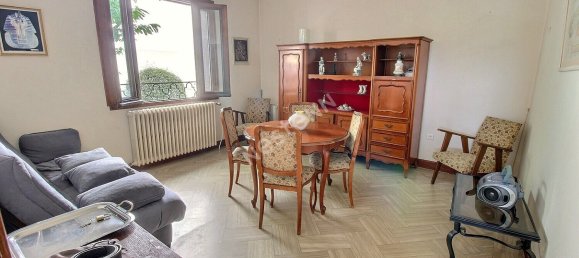 2 Schlafzimmer Haus in Decines-Charpieu, France, Nr. 334595 3