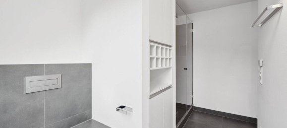 3 bedrooms Townhouse in Dusseldorf, Germany No. 6305 10