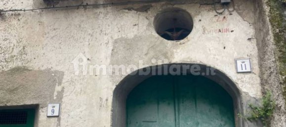 5 rooms Apartment in Giffoni Valle Piana, Italy No. 321899 7