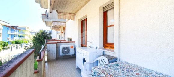 Apartamento de 3 dormitorios en Alba Adriatica, Italy No. 323163 11