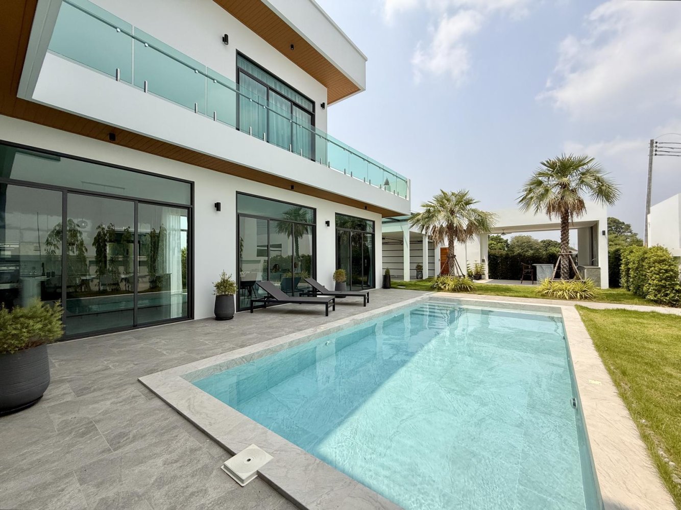 Вилла с 4 спальнями в Паттайя, Таиланд № 71802