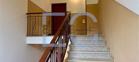 2 Schlafzimmer Wohnung in Gavirate, Italy, Nr. 359532 15