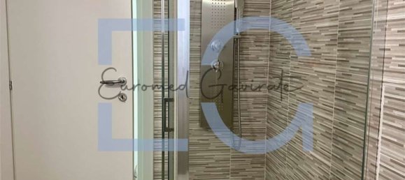 2 Schlafzimmer Wohnung in Gavirate, Italy, Nr. 359532 10