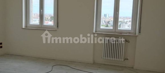 Apartamento de 2 dormitorios en Udine, Italy No. 254837 2