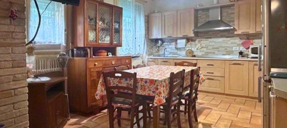 4 bedrooms House in Molinella, Italy No. 307083 9