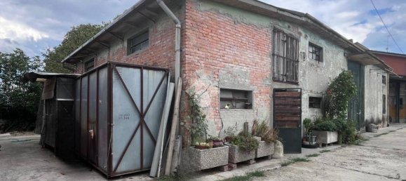 4 bedrooms House in Molinella, Italy No. 307083 38