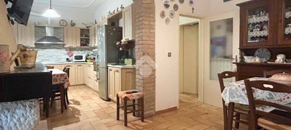 4 bedrooms House in Molinella, Italy No. 307083 4