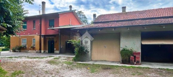 4 bedrooms House in Molinella, Italy No. 307083 31