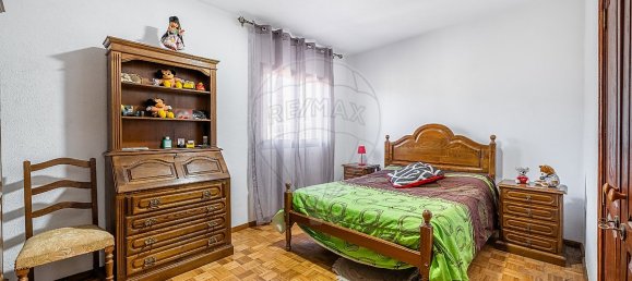 4 bedrooms House in Guilhofrei, Portugal No. 39748 12